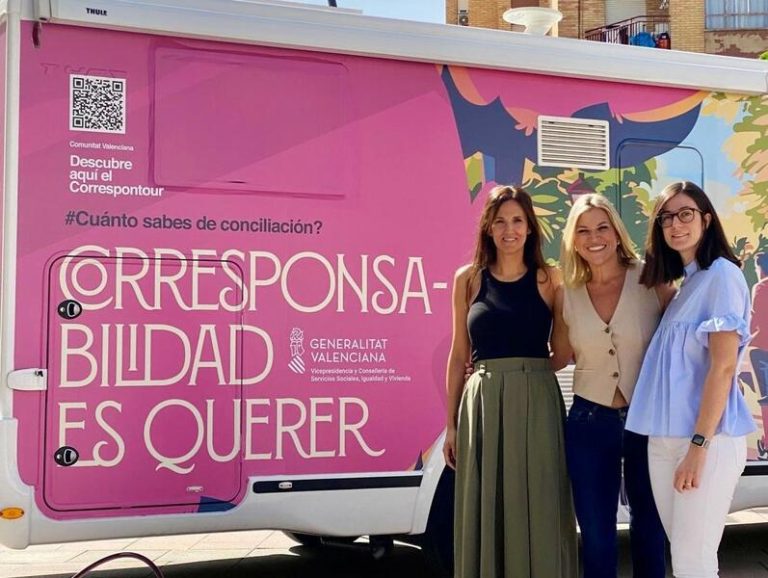 La autocaravana que recorre la Comunidad Valenciana y aborda los retos de la conciliación y corresponsabilidad