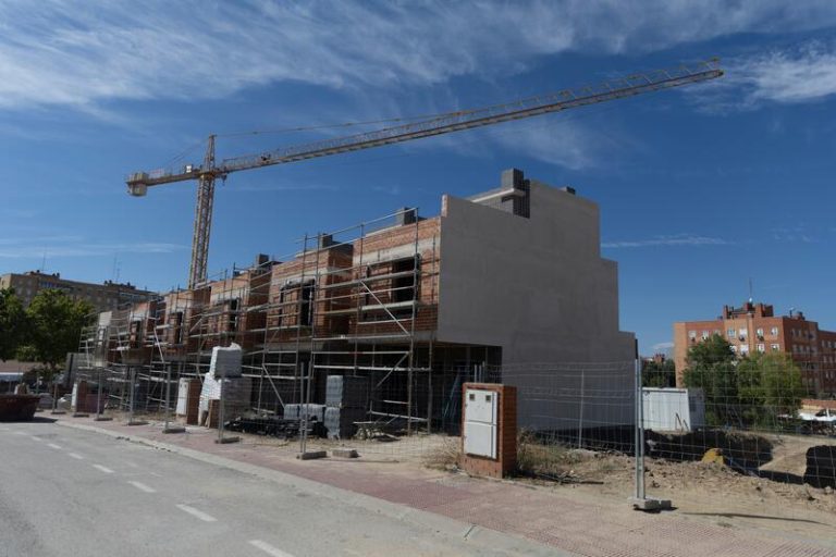 El gasto en construcción crece un 33% en el primer semestre, hasta los 61.700 millones, según DoubleTrade