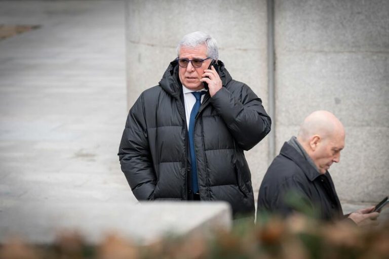 La Audiencia Nacional baja casi 2 años la condena al excomisario de Barajas por el 'caso Villarejo'