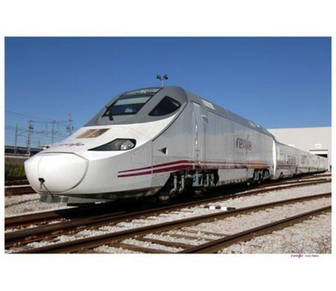 Renfe devuelve el dinero por los retrasos en el AVE: El Partido Popular lo exige en el Parlamento