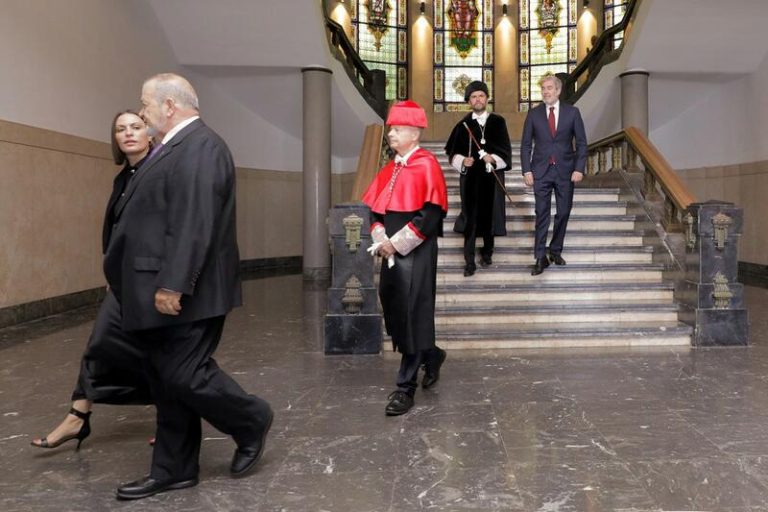 Clavijo busca el respaldo de las universidades canarias frente a la controversia migratoria y el 'cupo catalán'