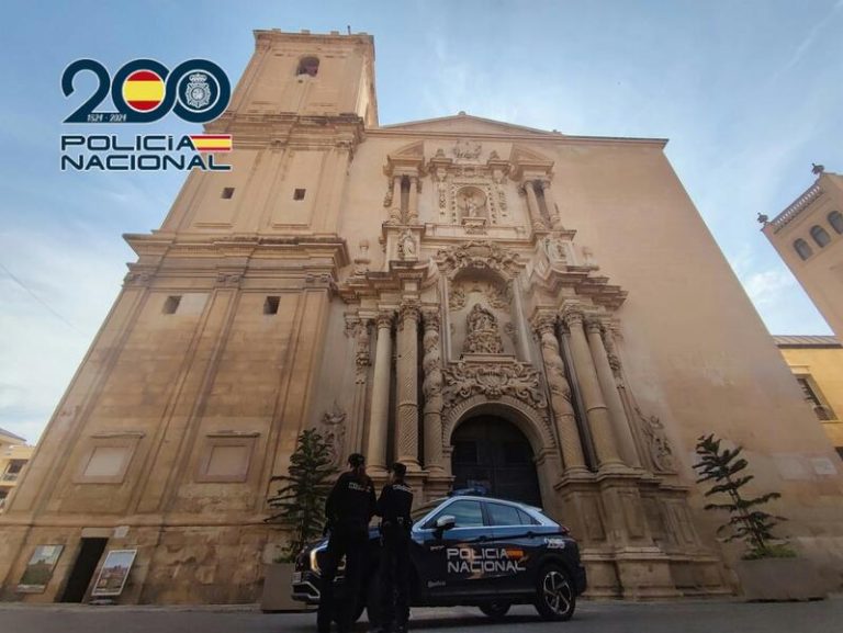 Arrestado en Elche un delincuente informático condenado a 10 años de prisión por alterar cajeros automáticos