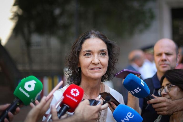 Maroto aplaude el aplazamiento de los espectáculos del Bernabéu, una victoria de la 