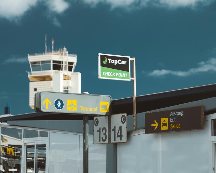 Canarias: TopCar acapara más de la sexta parte de los espacios de estacionamiento en aeropuertos