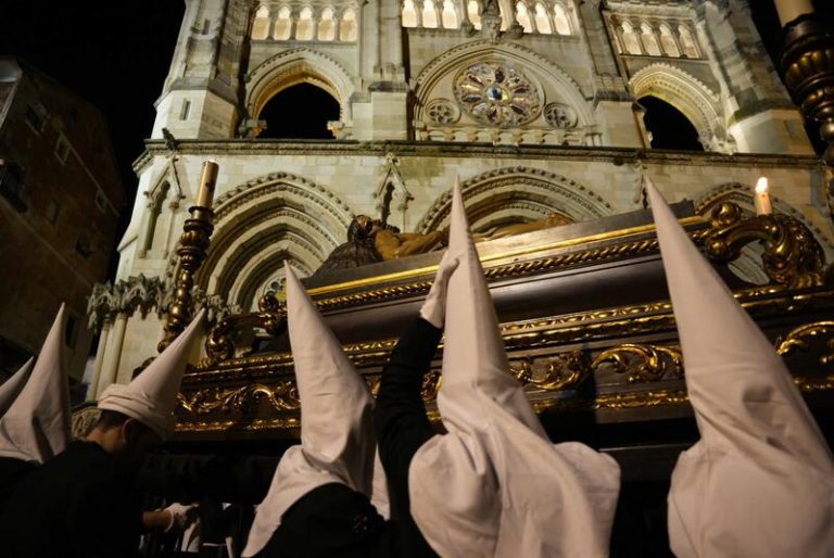 Abogados Cristianos denuncian que eliminar el delito por ofensas religiosas permitiría 
