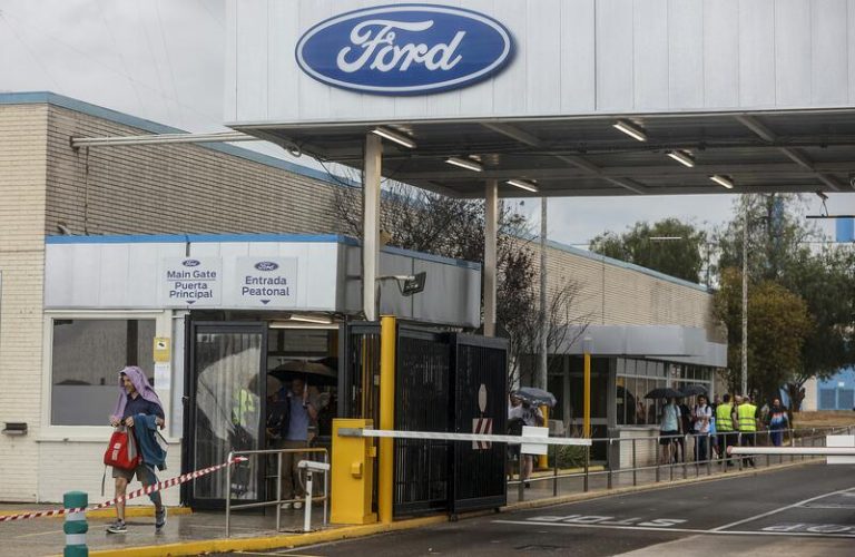 La fábrica Ford en Almussafes planea recortar turnos en su línea de motores a partir del 14 de octubre