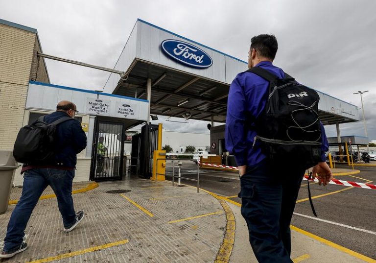 La fábrica de motores de Ford en Almussafes sufrirá un exceso de mano de obra del 50% a partir de 2025