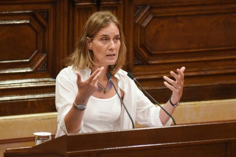 Albiach reprocha a Junts defender 