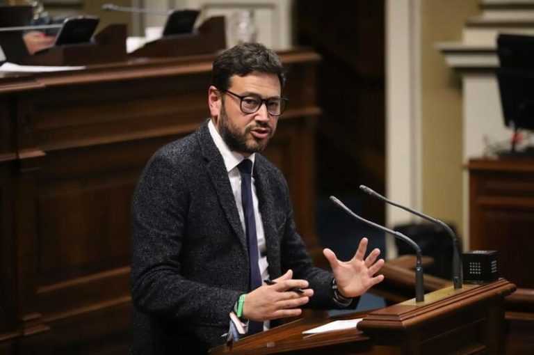 Islas Canarias: El PP celebra el giro del Ejecutivo en las gestiones sobre jóvenes inmigrantes
