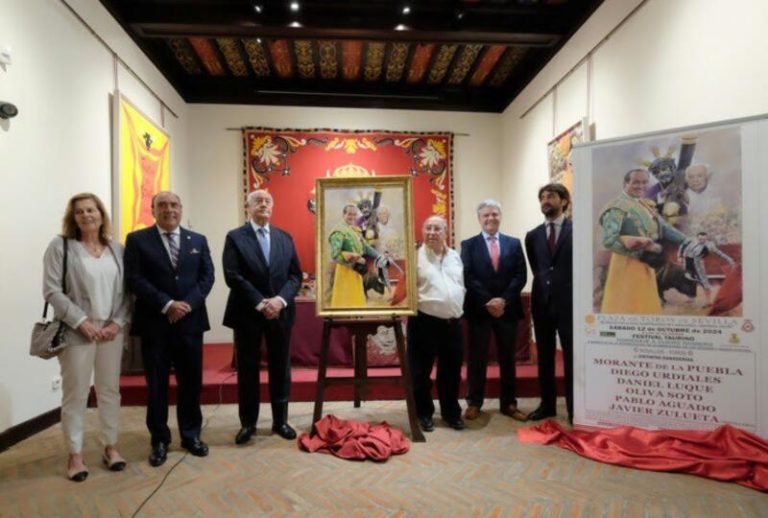 Curro Romero, homenajeado en la corrida benéfica de Nuevo Futuro y Los Gitanos