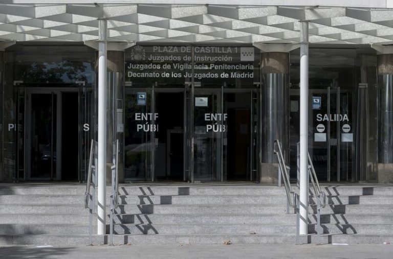 Juez convocará a juicio a entrenador de Madrid por supuestos abusos a jugadoras del equipo