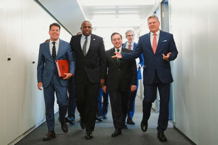 Bruselas y Gibraltar: Nuevos pasos hacia un acuerdo, aunque sin conclusión definitiva en la tercera ronda