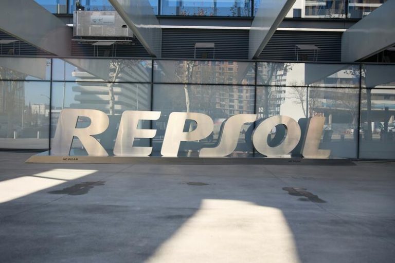 Repsol sufre un ataque informático a su registro de usuarios de electricidad y gas en España