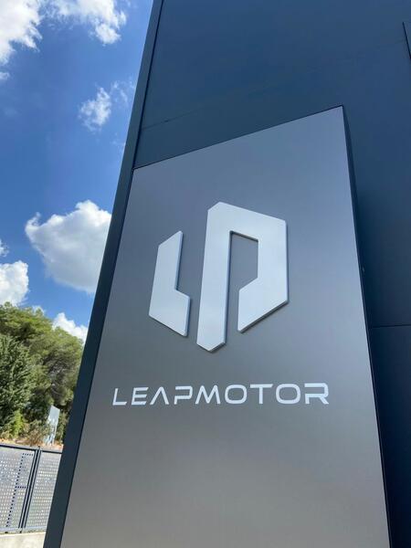 Leapmotor abre sus primeras tiendas en España con sedes en Madrid y Navarra