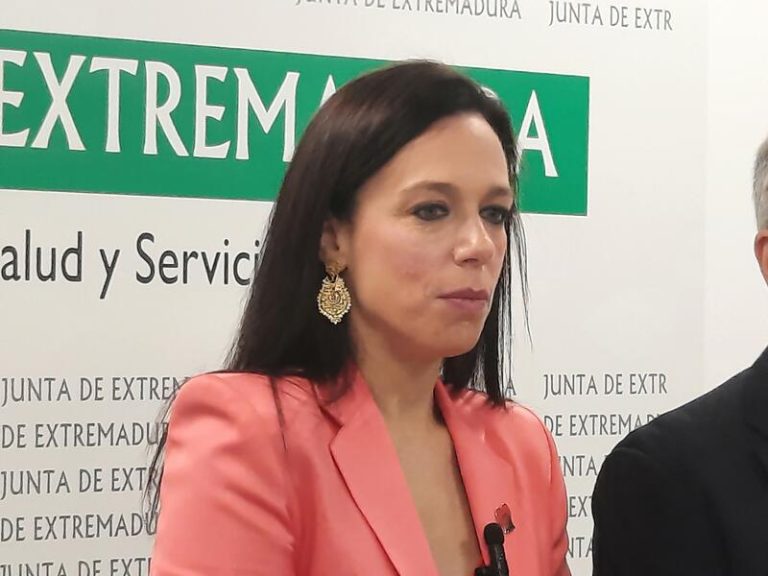 La Junta destaca que el Ministerio de Sanidad copia en sus recomendaciones el plan extremeño de fidelización de médicos