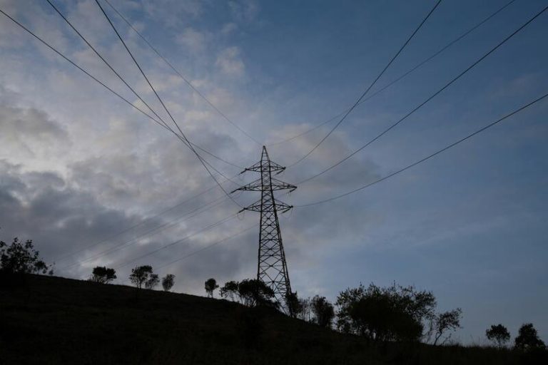 El precio de la luz baja un 18% este domingo y será casi gratis durante 4 horas