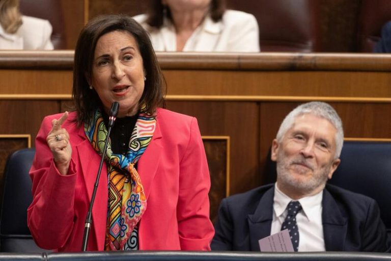 El PP reta el miércoles a la ministra Robles a repetir ante el Congreso que Maduro es un 