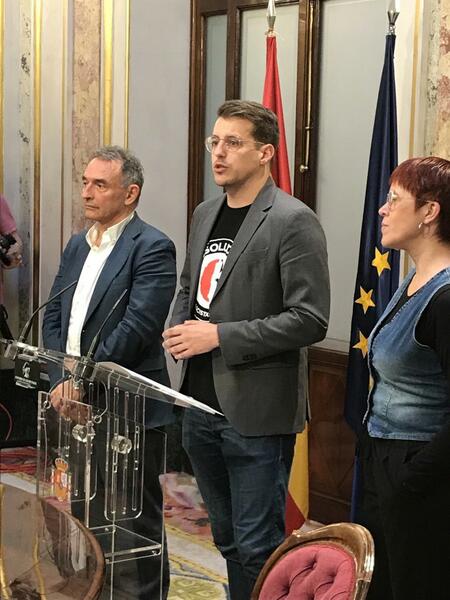 Sumar organiza este lunes una jornada en el Congreso para pedir el indulto a los '6 de Zaragoza' que fueron a prisión