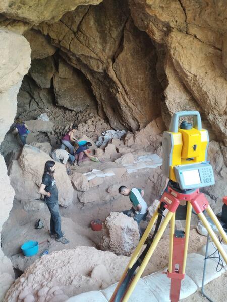 Encuentran niveles arqueológicos del neolítico antiguo en la Cova Gran de Collbató