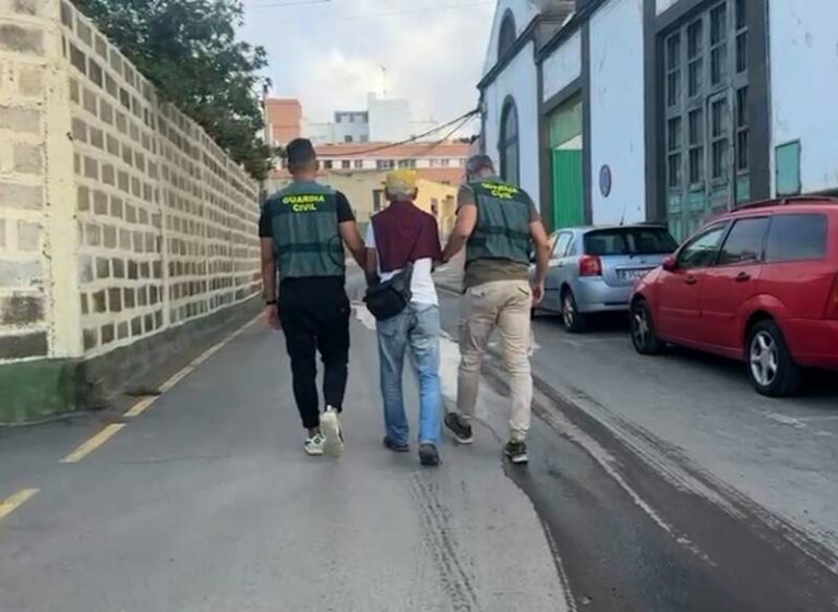 Detenido el individuo que tocó a una chica en un bus de Gran Canaria