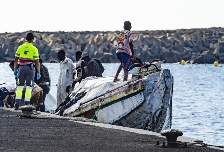 El Gobierno recurre al Tribunal Constitucional el protocolo de menores migrantes de Canarias