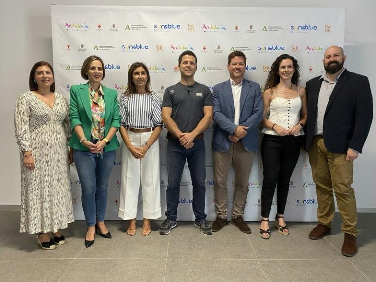 Navegando por la sostenibilidad: el viaje de 'La España Azul' retiró más de 8.200 colillas de nuestras playas