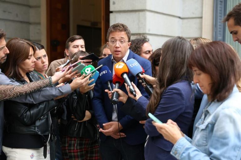 Sumar obedece a Exteriores, pero plantea cuestionar si el Jefe de Estado debe encabezar la acción diplomática