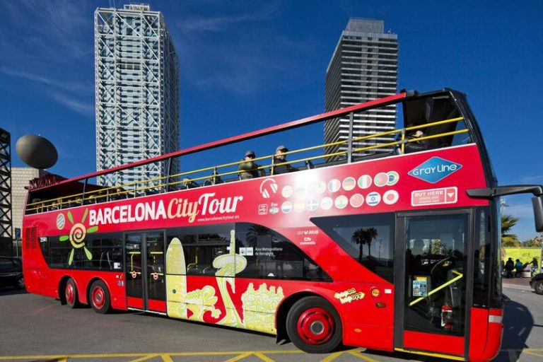 Grupo Julià y Moventis se harán cargo del autobús turístico del AMB durante los próximos 12 años