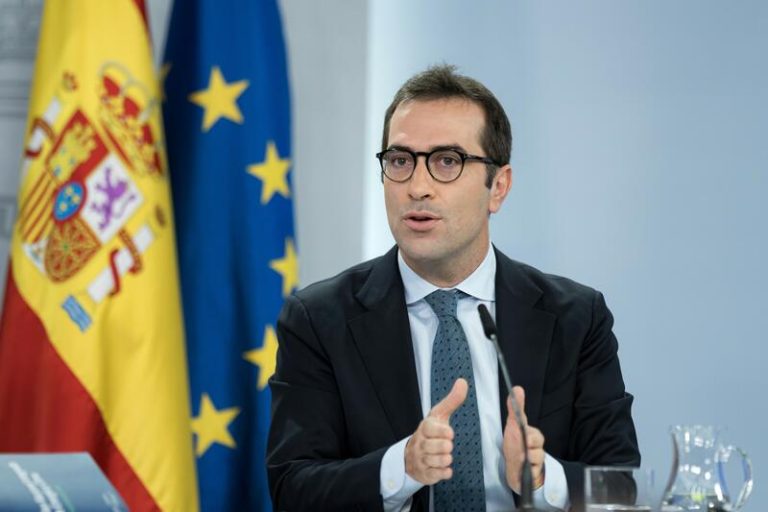 Finanzas sostenibles en auge: Descubre el 'Libro Verde' y el consejo que lo respalda
