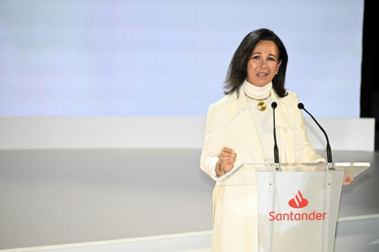Santander amplía la oferta de su plataforma 'Santander X' para pymes y emprendedores