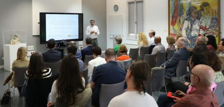 Los estudiantes bilingües se sienten un 10% más europeos que los de programas monolingües, según una investigación