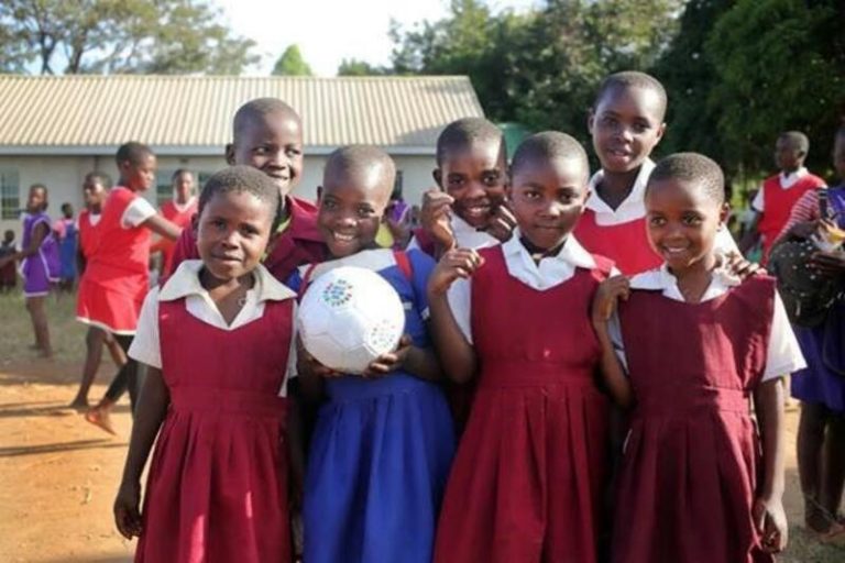 Plan International lanza la campaña 'Extraescolar para otros' frente a la 