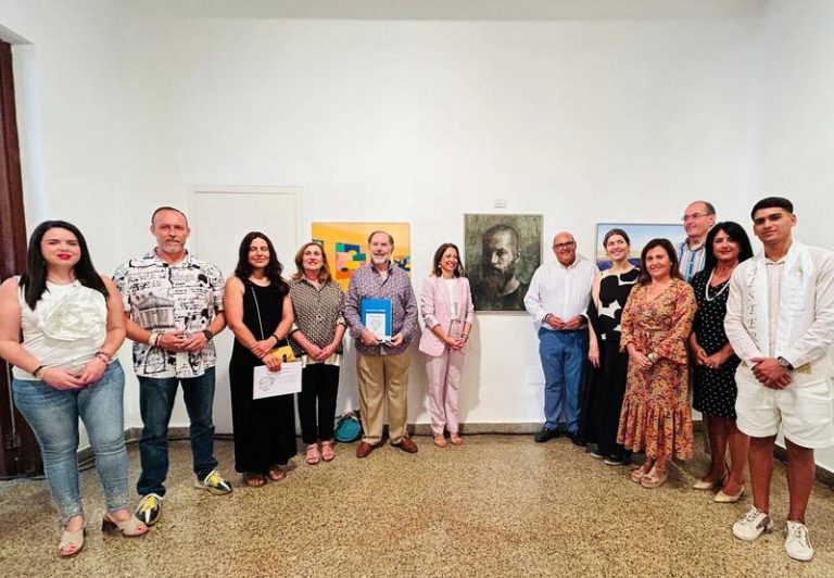 Lucie Geffré ganó el XIV Premio de Pintura Evaristo Guerra con su obra 'Los días lejanos'
