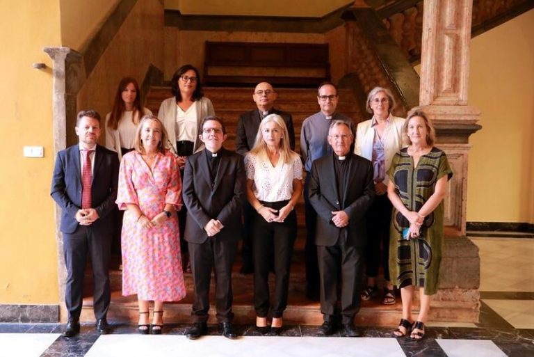 Arranca la comisión Junta e Iglesia católica para el 