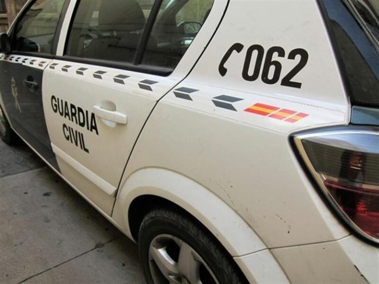Detenido en Granada por maltrato a su expareja un hombre buscado por el pago con billetes falsos de un móvil