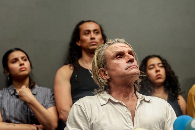 Cuerpo directivo de la Policía reclama rectificación a Nacho Cano