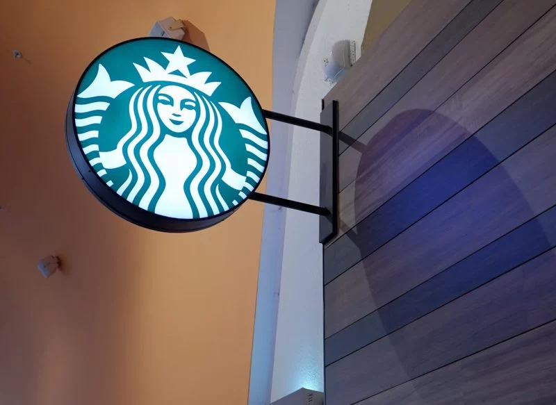 EL E-MAIL FRAUDULENTO DE STARBUCKS