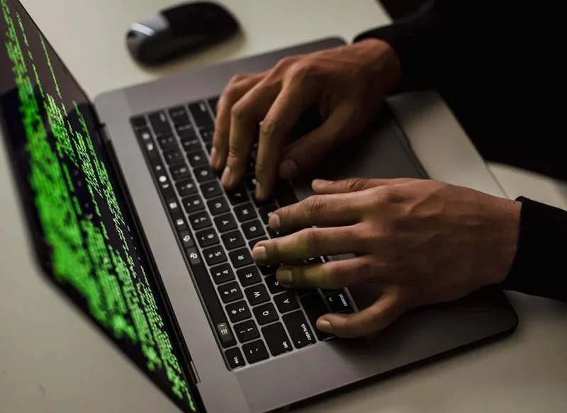 CÓMO FUNCIONA EL 'MALVERTISING'