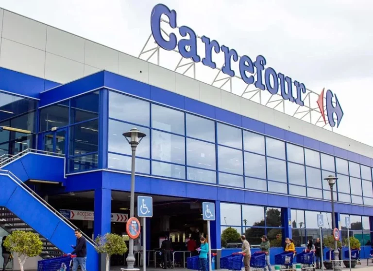 Carrefour tira la casa por la ventana en ofertas de informática y Apple con la 'Vuelta al Cole' 