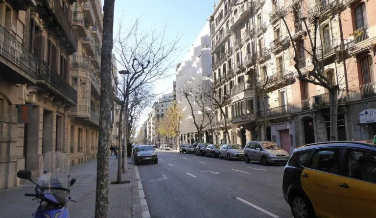 9 millones cuesta comprar una casa en la calle más cara de Cataluña, cerca de Barcelona