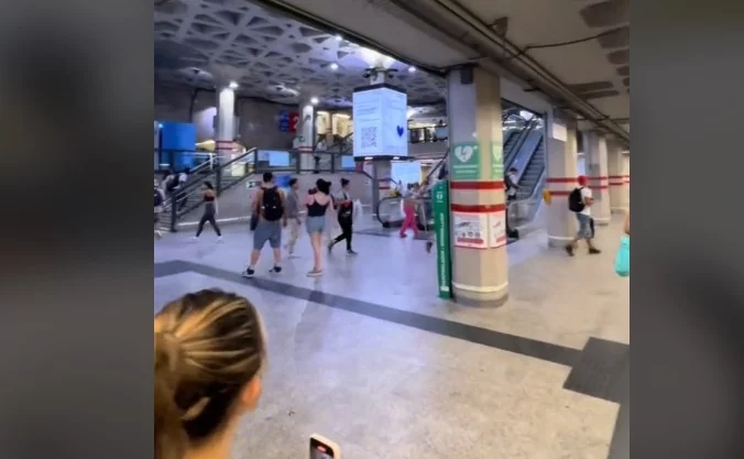 Argentino en el Metro de Madrid viral en TikTok