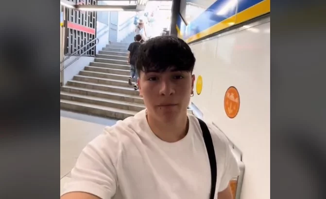 Argentino en el Metro de Madrid