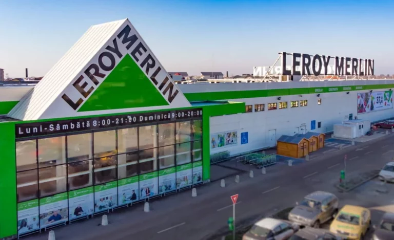Cambia por completo el suelo del baño por solo 13 euros con la solución de Leroy Merlin