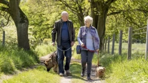 Cuánto tiempo al día tienen que caminar los jubilados para vivir más años
