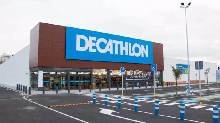 Decathlon tiene más baratas unas zapatillas Tommy Hilfiger que los modelos de Skechers o Adidas