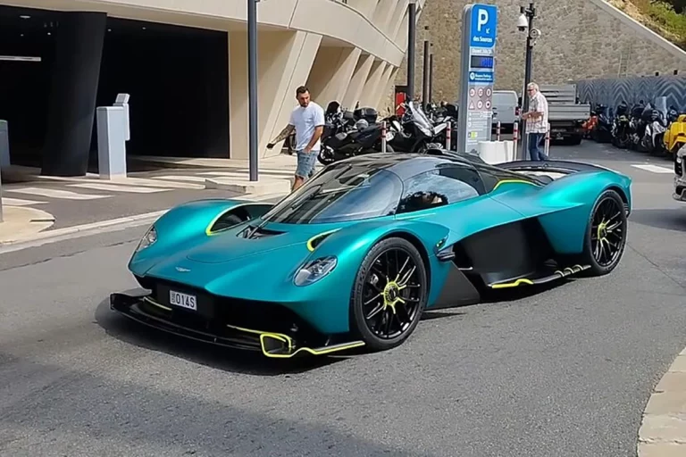 El Aston Martin Valkyrie de Fernando Alonso accesible a cualquier bolsillo: un chollo