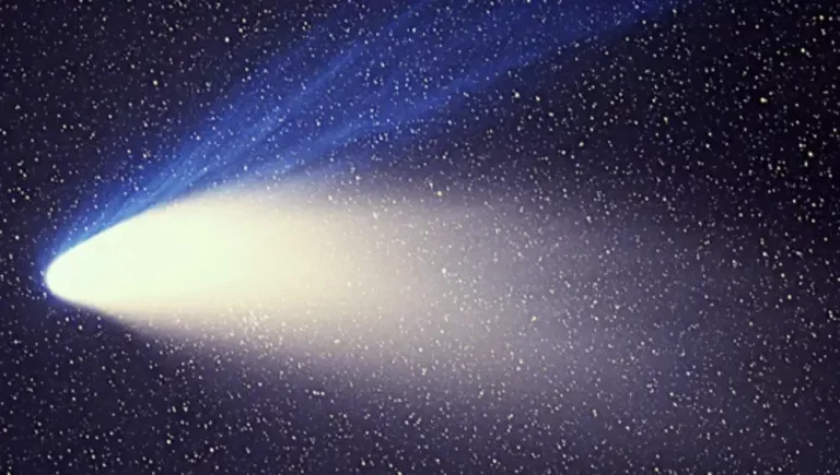 El cometa del siglo regresa a España y te contamos cómo verlo sin telescopio