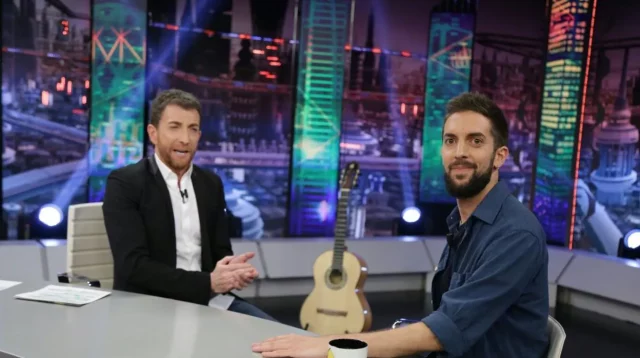 El 2025 de 'El Hormiguero' vs. 'La Revuelta' en audiencias: ¿Una batalla o un espejismo?