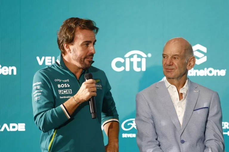 El fichaje de Adrian Newey por Aston Martin ¿cómo afecta a Fernando Alonso?