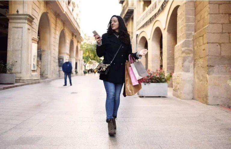 Estos 6 bolsos baratos de Parfois parecen caros y parisinos